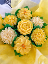 Load image into Gallery viewer, Spring Cupcake Bouquet